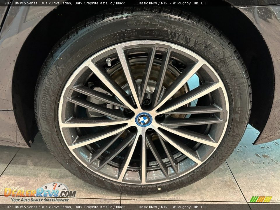 2023 BMW 5 Series 530e xDrive Sedan Wheel Photo #3