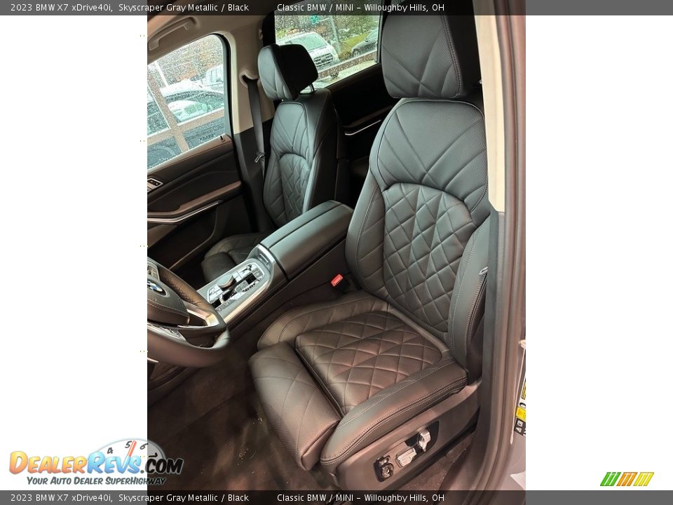 Black Interior - 2023 BMW X7 xDrive40i Photo #4