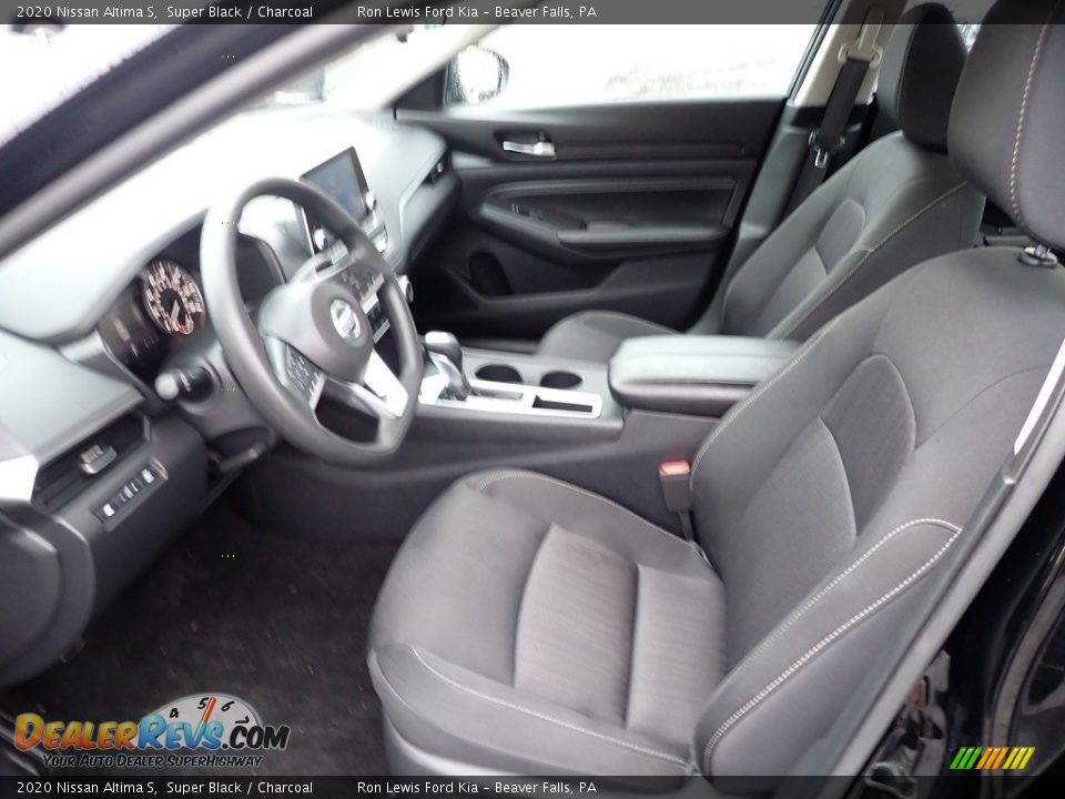 Front Seat of 2020 Nissan Altima S Photo #14