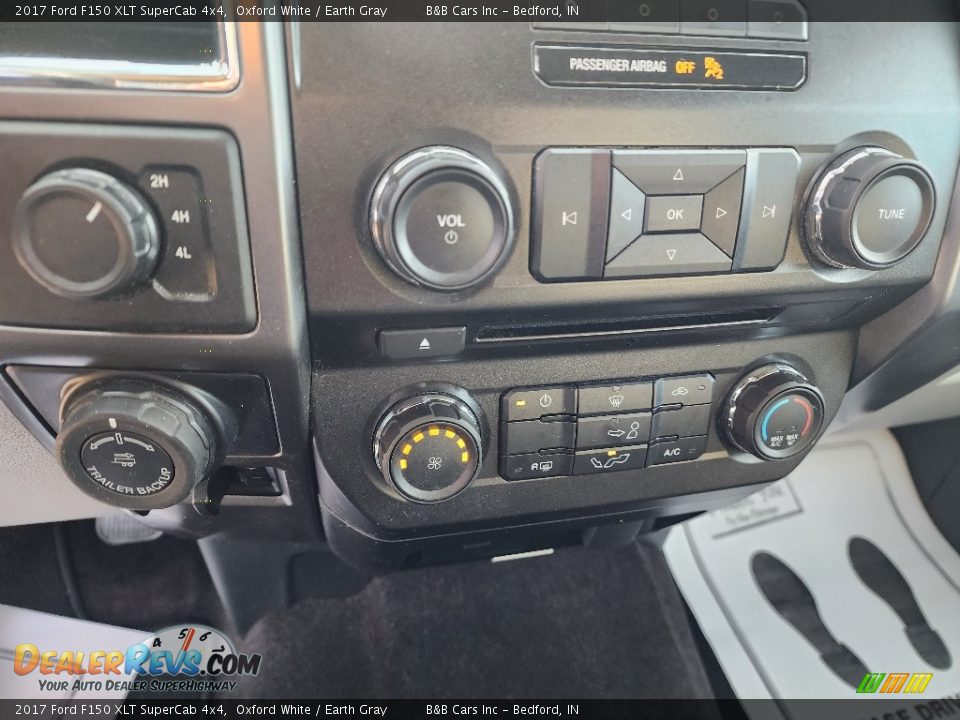 2017 Ford F150 XLT SuperCab 4x4 Oxford White / Earth Gray Photo #21