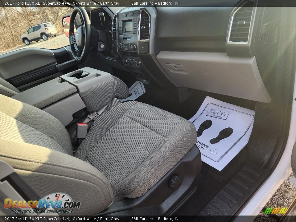 2017 Ford F150 XLT SuperCab 4x4 Oxford White / Earth Gray Photo #27
