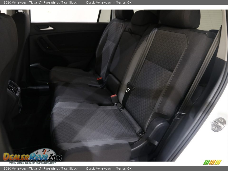 Rear Seat of 2020 Volkswagen Tiguan S Photo #15