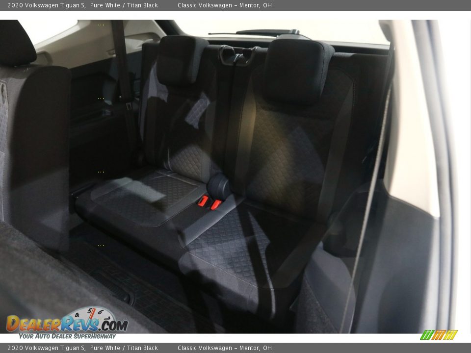 2020 Volkswagen Tiguan S Pure White / Titan Black Photo #16