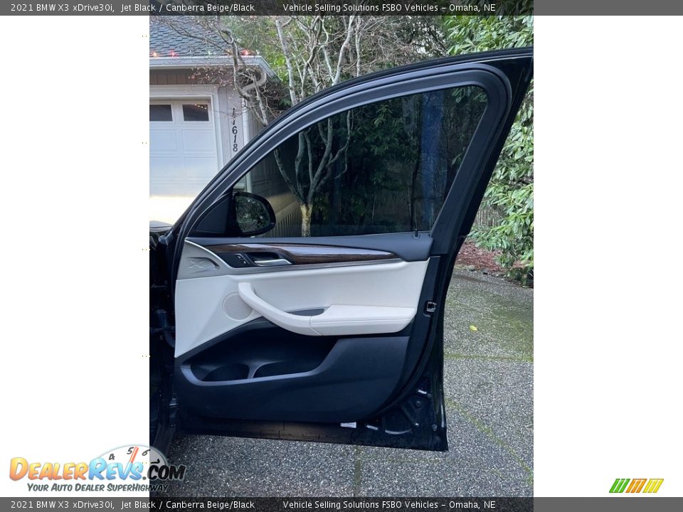 Door Panel of 2021 BMW X3 xDrive30i Photo #16