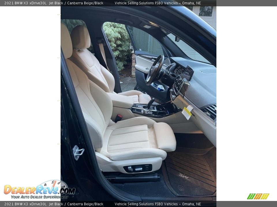 Front Seat of 2021 BMW X3 xDrive30i Photo #17