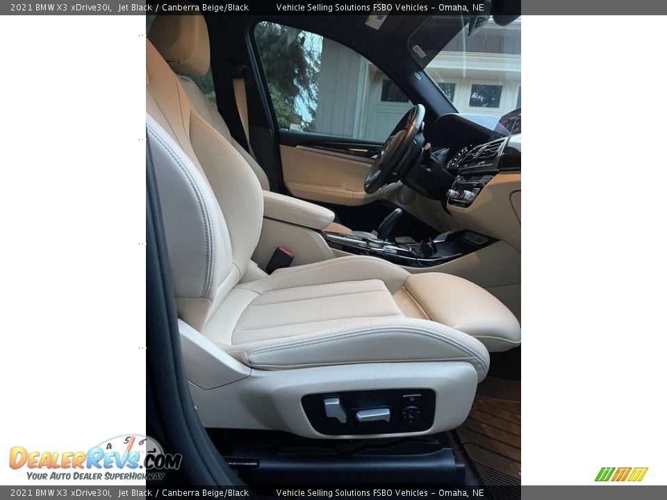 Front Seat of 2021 BMW X3 xDrive30i Photo #29