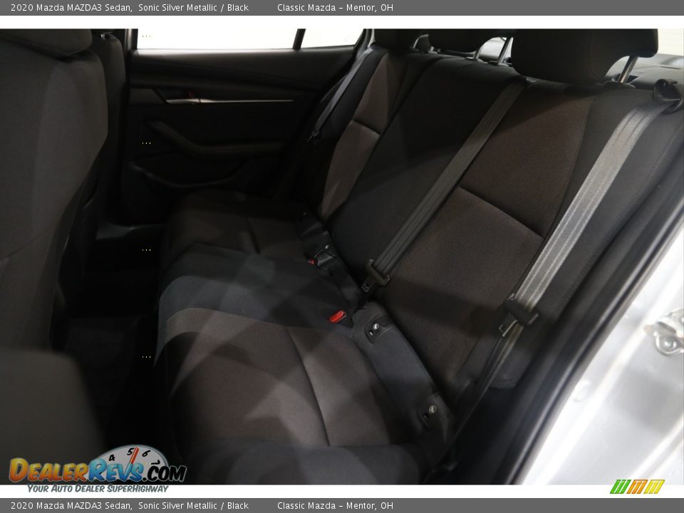 2020 Mazda MAZDA3 Sedan Sonic Silver Metallic / Black Photo #16