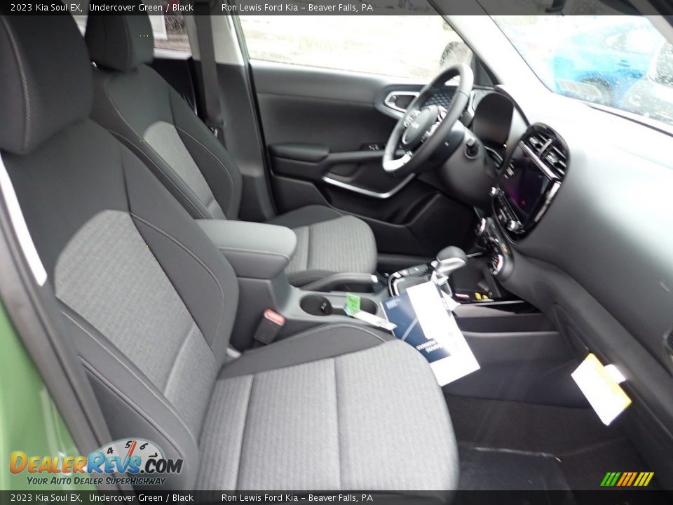 Front Seat of 2023 Kia Soul EX Photo #11