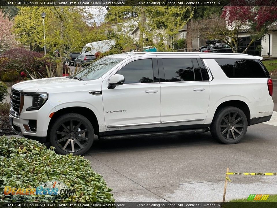 White Frost Tricoat 2021 GMC Yukon XL SLT 4WD Photo #1