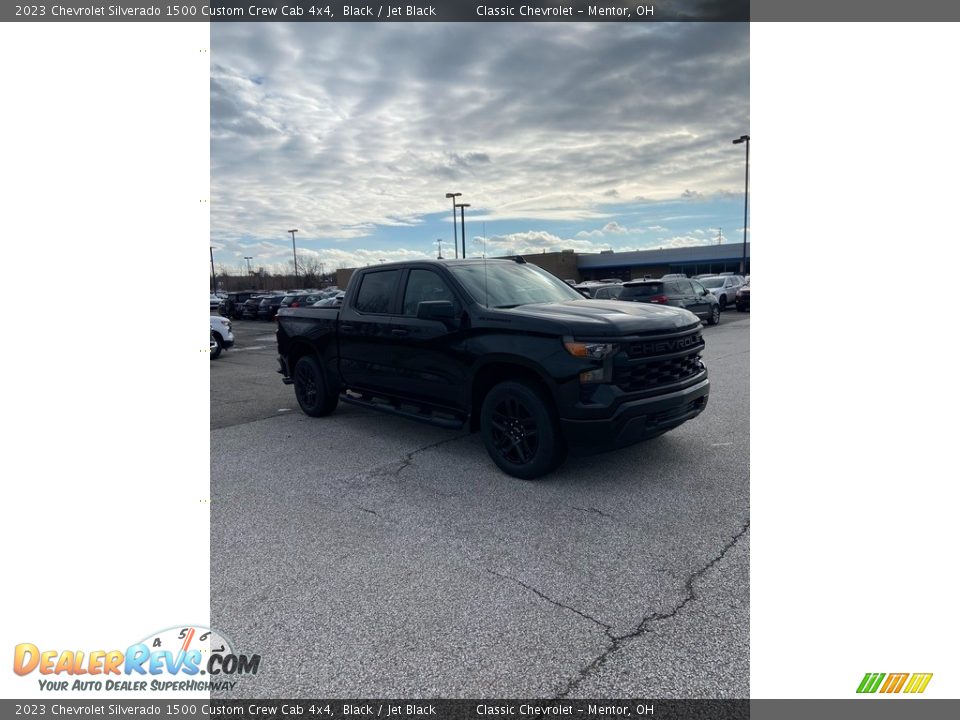 2023 Chevrolet Silverado 1500 Custom Crew Cab 4x4 Black / Jet Black Photo #8