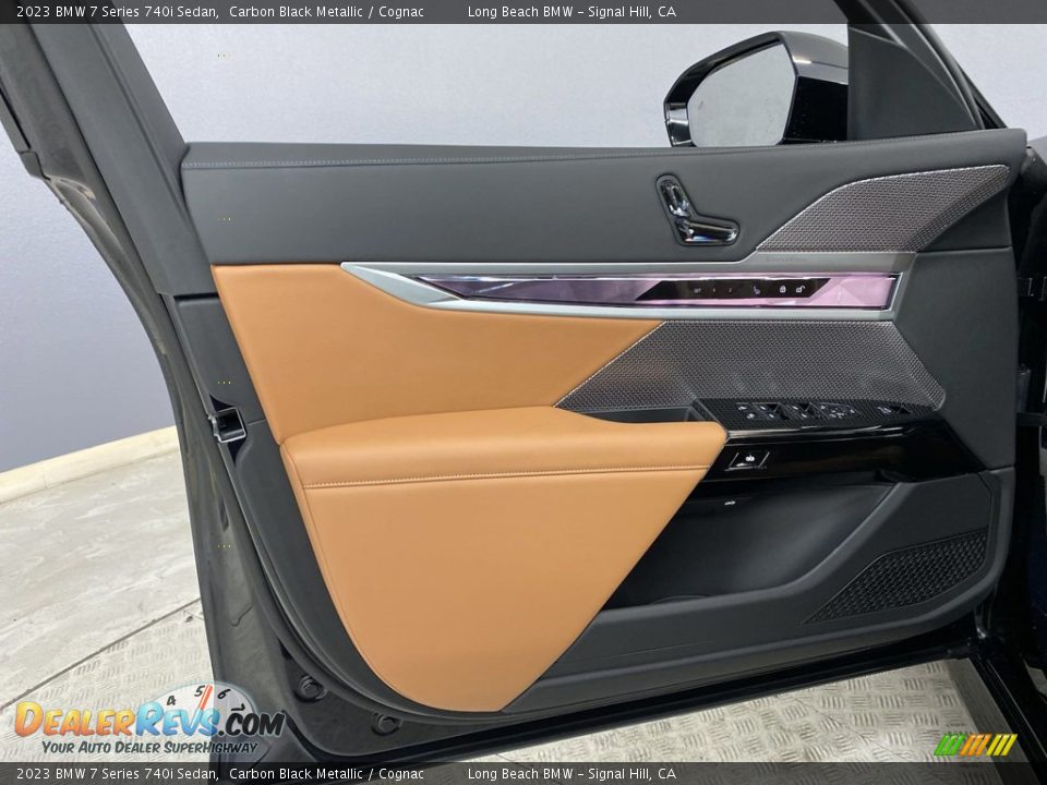 Door Panel of 2023 BMW 7 Series 740i Sedan Photo #10