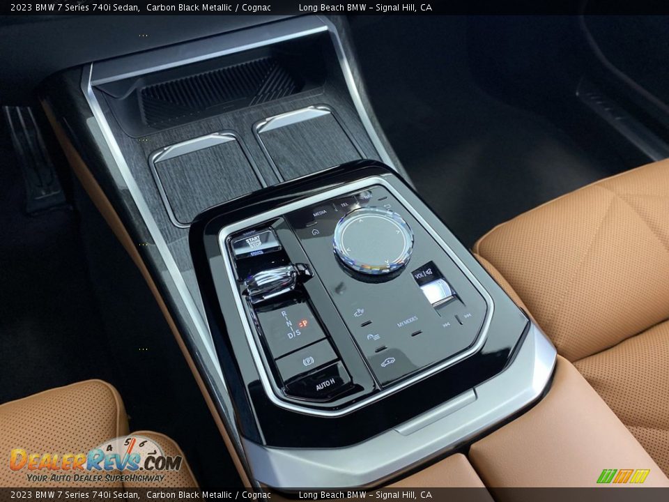 2023 BMW 7 Series 740i Sedan Shifter Photo #22