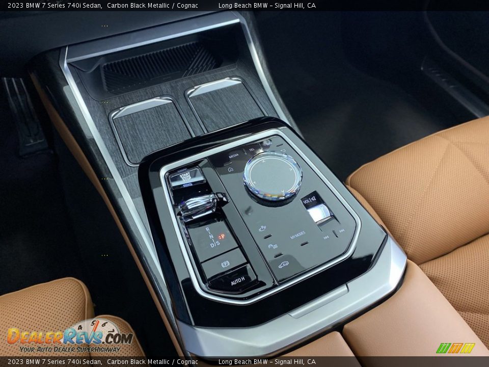 2023 BMW 7 Series 740i Sedan Shifter Photo #22