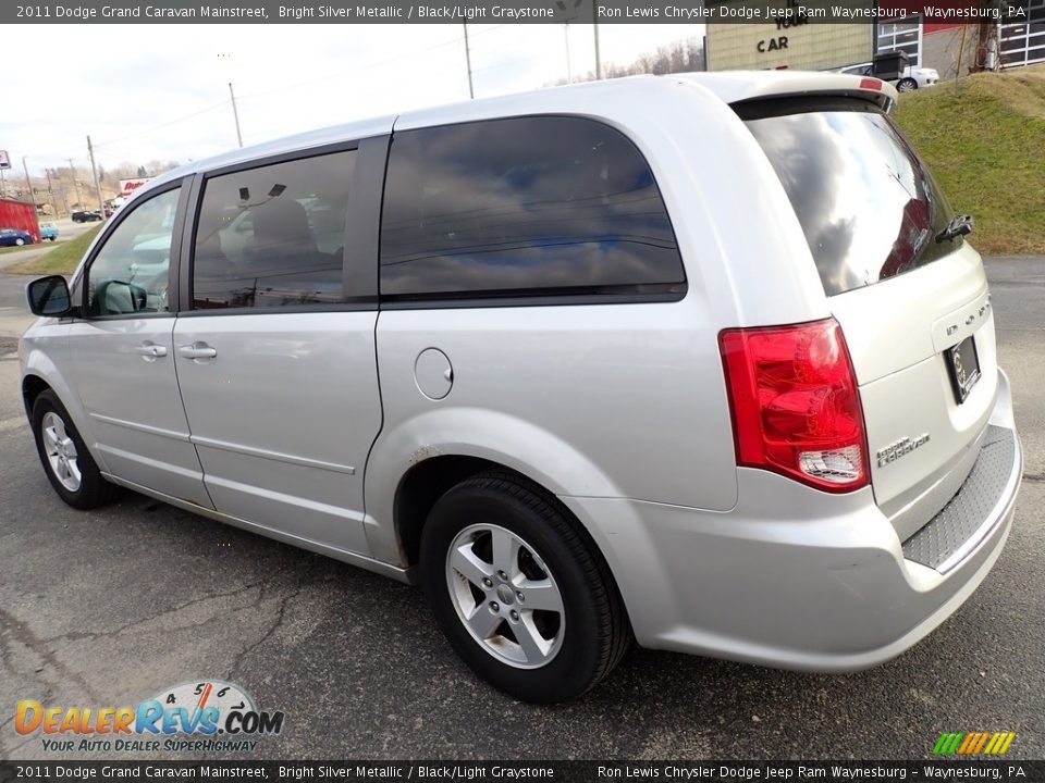 2011 Dodge Grand Caravan Mainstreet Bright Silver Metallic / Black/Light Graystone Photo #3