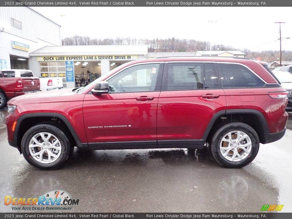 2023 Jeep Grand Cherokee Limited 4x4 Velvet Red Pearl / Global Black Photo #2