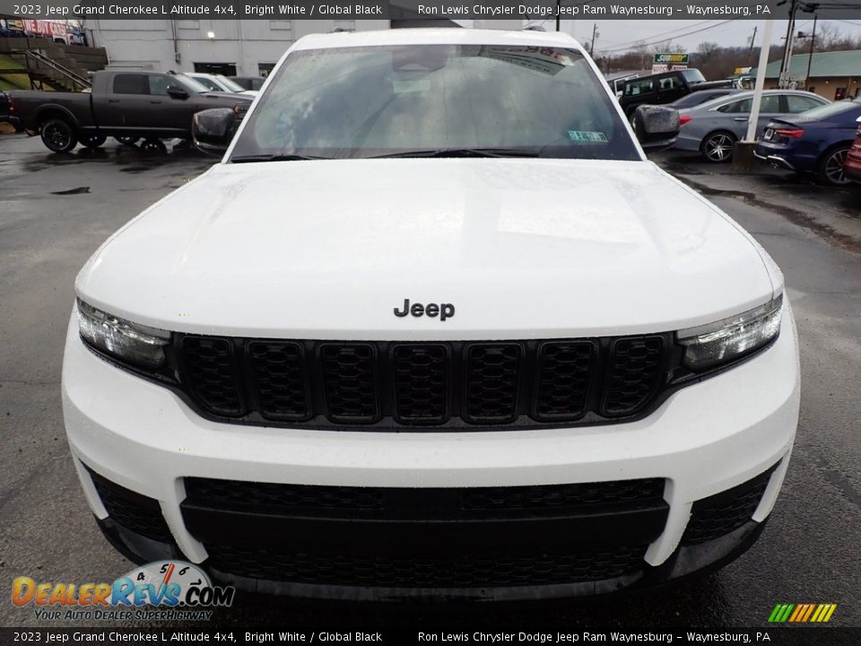 2023 Jeep Grand Cherokee L Altitude 4x4 Bright White / Global Black Photo #9
