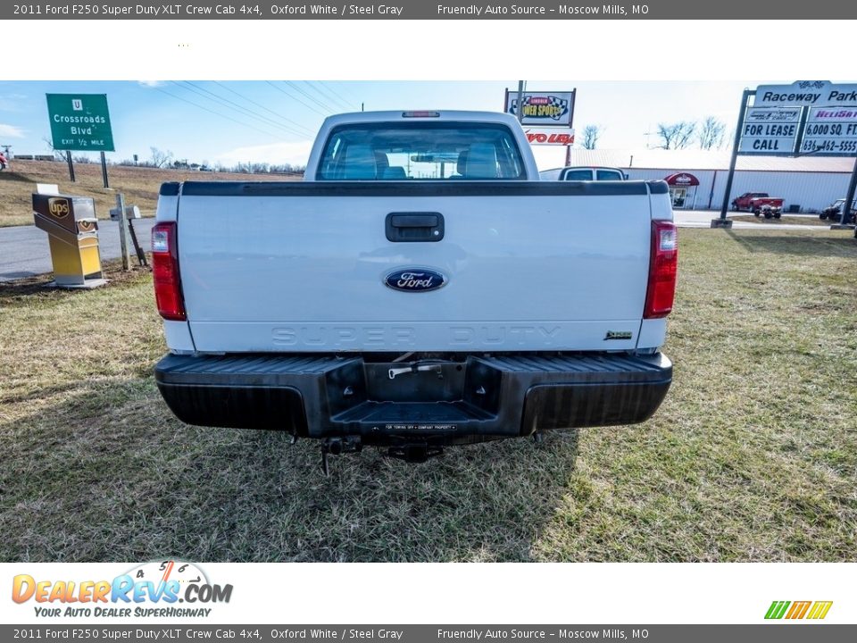 2011 Ford F250 Super Duty XLT Crew Cab 4x4 Oxford White / Steel Gray Photo #4