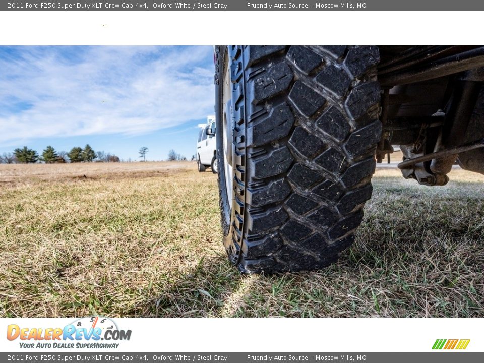 2011 Ford F250 Super Duty XLT Crew Cab 4x4 Oxford White / Steel Gray Photo #25