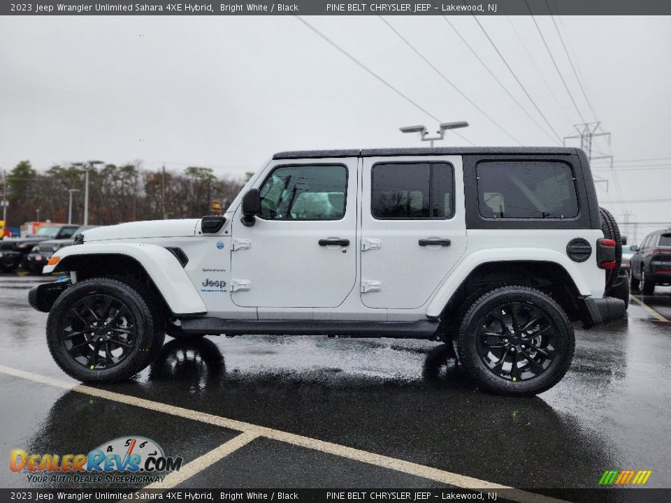 2023 Jeep Wrangler Unlimited Sahara 4XE Hybrid Bright White / Black Photo #3
