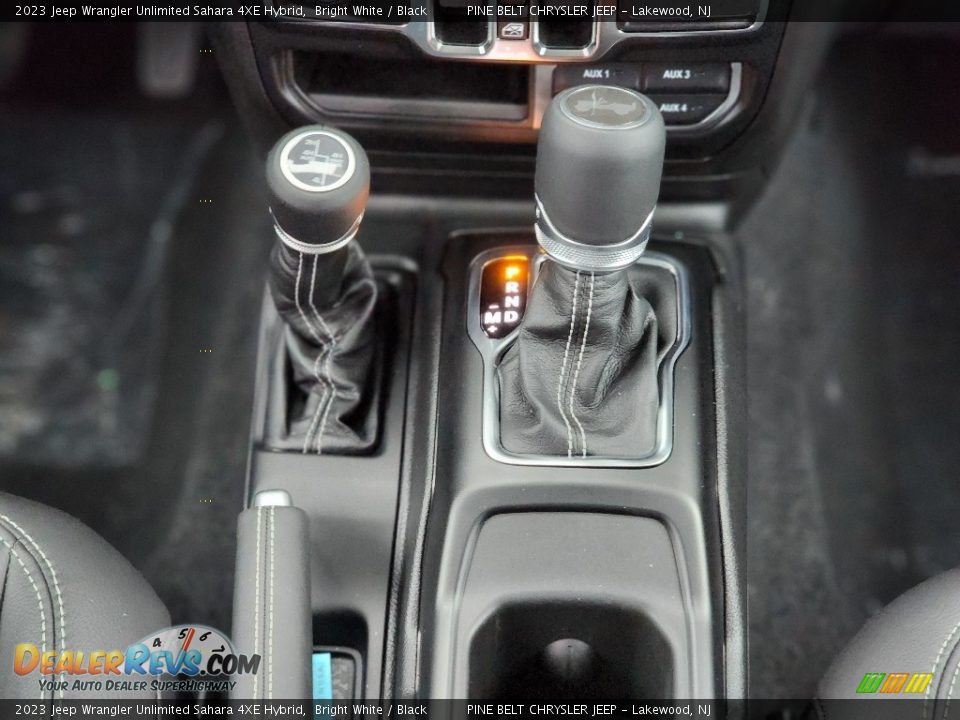 2023 Jeep Wrangler Unlimited Sahara 4XE Hybrid Shifter Photo #12