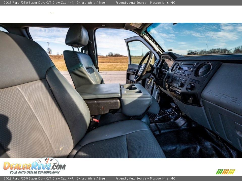 2013 Ford F250 Super Duty XLT Crew Cab 4x4 Oxford White / Steel Photo #24