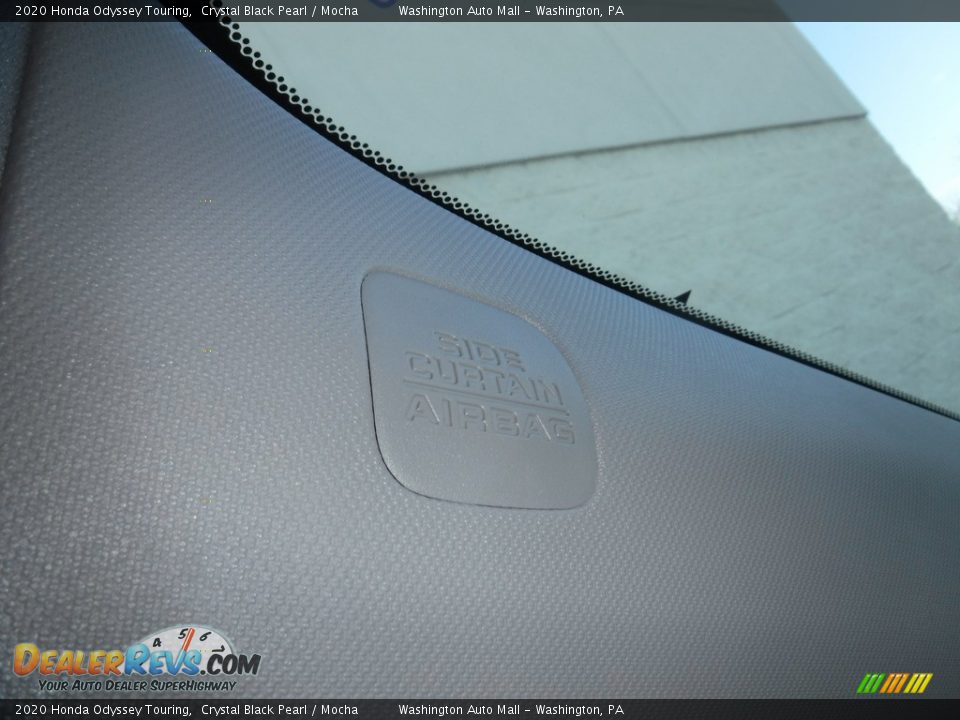 2020 Honda Odyssey Touring Crystal Black Pearl / Mocha Photo #33