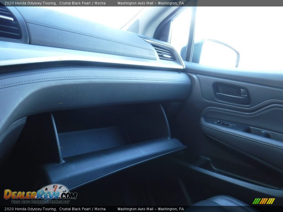 2020 Honda Odyssey Touring Crystal Black Pearl / Mocha Photo #36