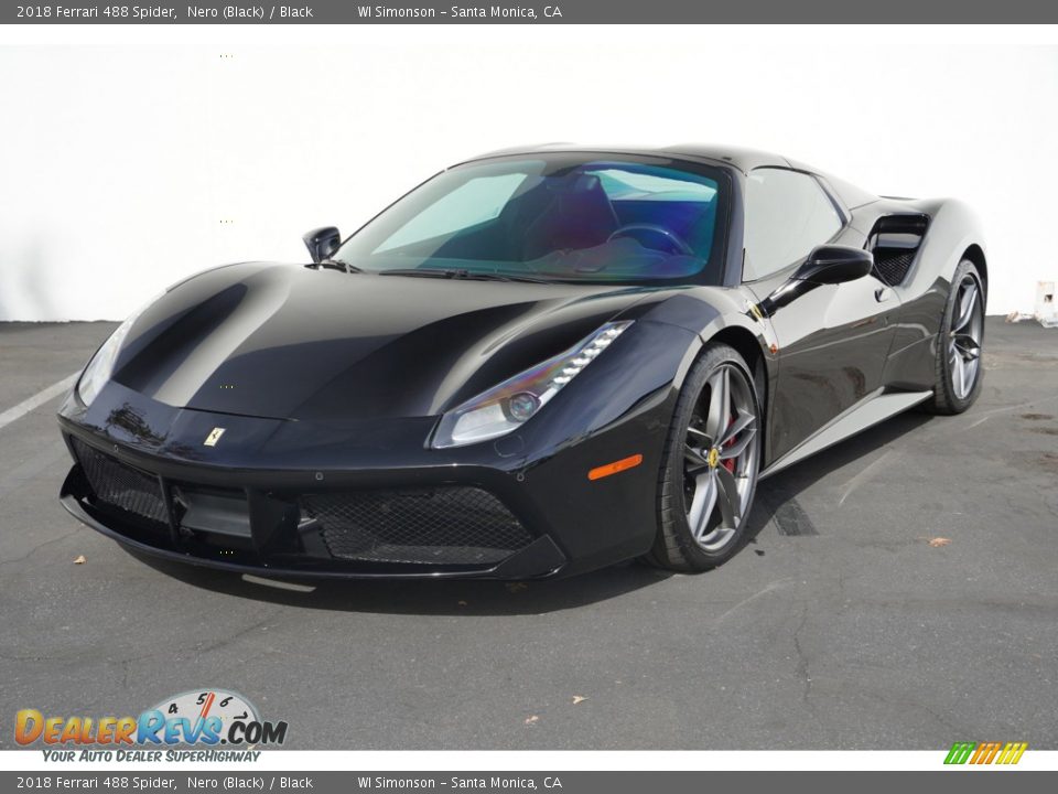 Front 3/4 View of 2018 Ferrari 488 Spider  Photo #7