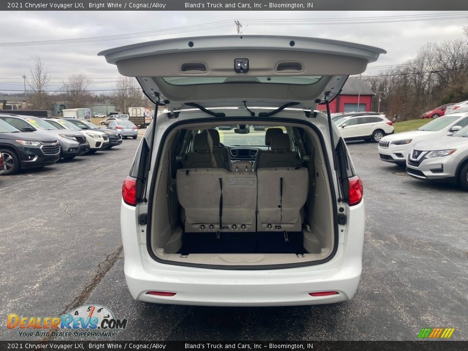 2021 Chrysler Voyager LXI Bright White / Cognac/Alloy Photo #8