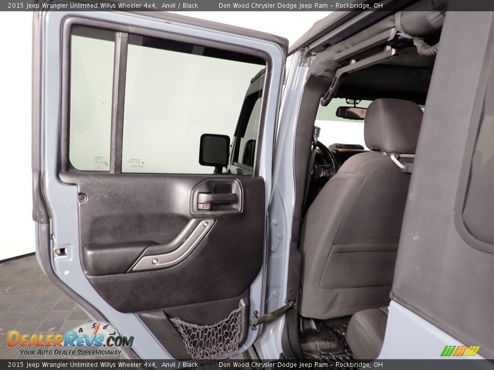 2015 Jeep Wrangler Unlimited Willys Wheeler 4x4 Anvil / Black Photo #21