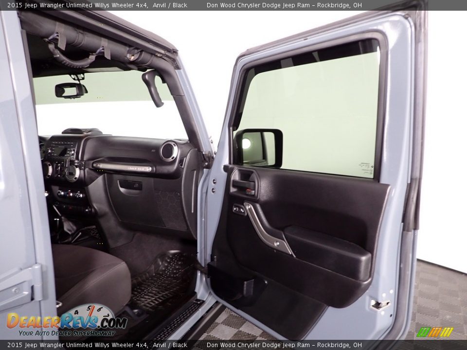 2015 Jeep Wrangler Unlimited Willys Wheeler 4x4 Anvil / Black Photo #24
