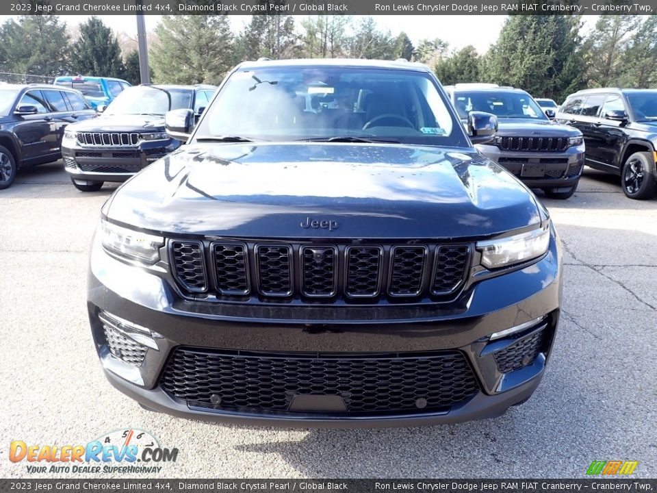 2023 Jeep Grand Cherokee Limited 4x4 Diamond Black Crystal Pearl / Global Black Photo #8