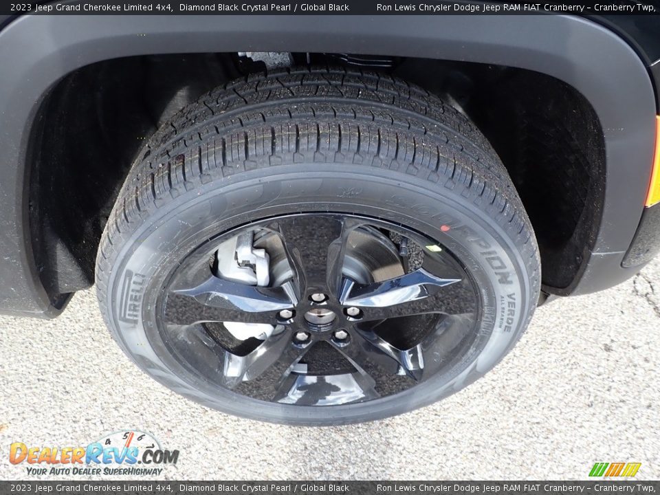 2023 Jeep Grand Cherokee Limited 4x4 Diamond Black Crystal Pearl / Global Black Photo #9