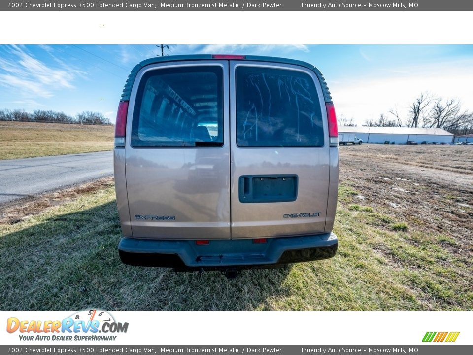 2002 Chevrolet Express 3500 Extended Cargo Van Medium Bronzemist Metallic / Dark Pewter Photo #5