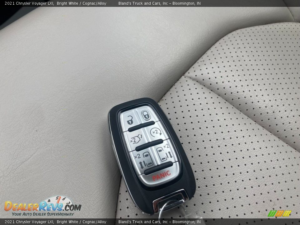 2021 Chrysler Voyager LXI Bright White / Cognac/Alloy Photo #35