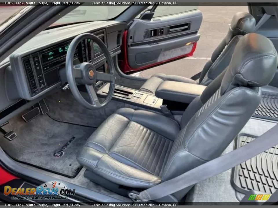 Gray Interior - 1989 Buick Reatta Coupe Photo #13