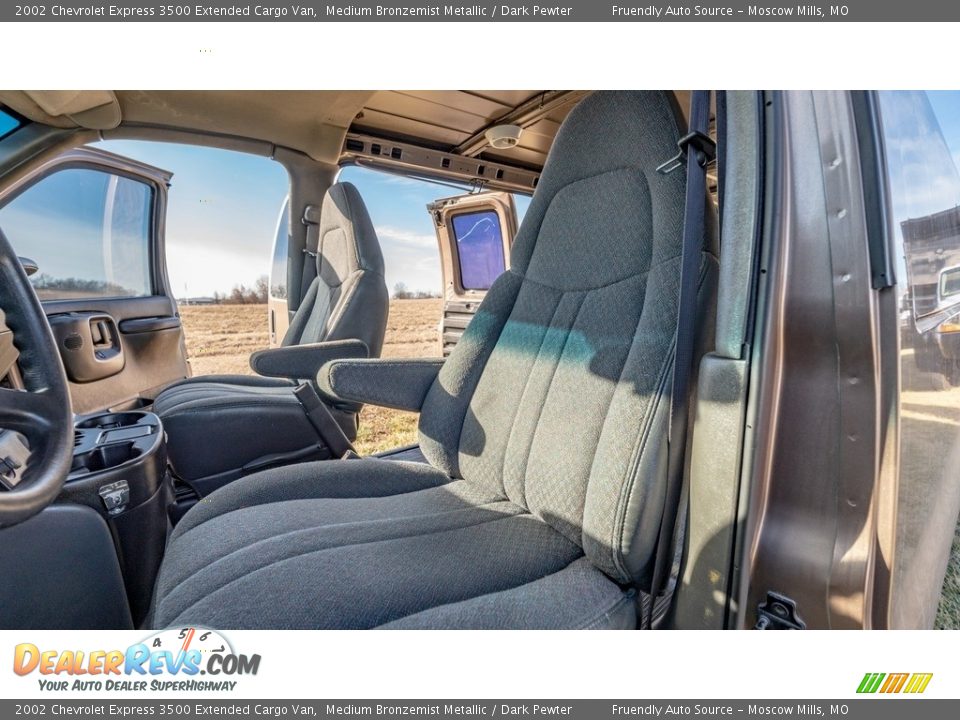 Front Seat of 2002 Chevrolet Express 3500 Extended Cargo Van Photo #17