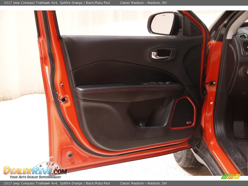 2017 Jeep Compass Trailhawk 4x4 Spitfire Orange / Black/Ruby Red Photo #4