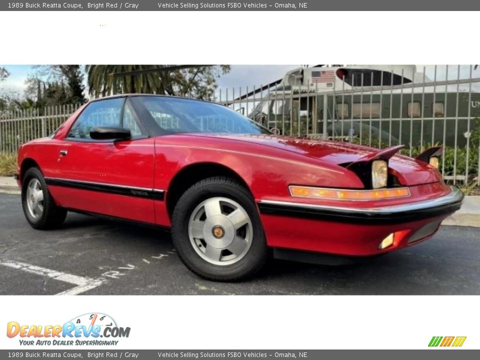 Bright Red 1989 Buick Reatta Coupe Photo #26