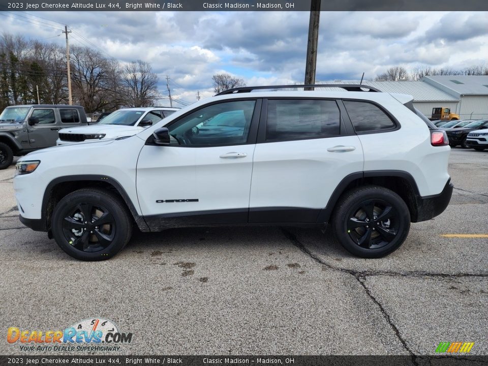 Bright White 2023 Jeep Cherokee Altitude Lux 4x4 Photo #8
