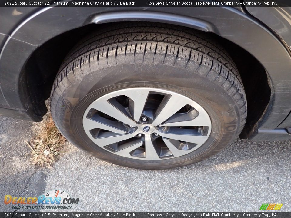 2021 Subaru Outback 2.5i Premium Magnetite Gray Metallic / Slate Black Photo #5