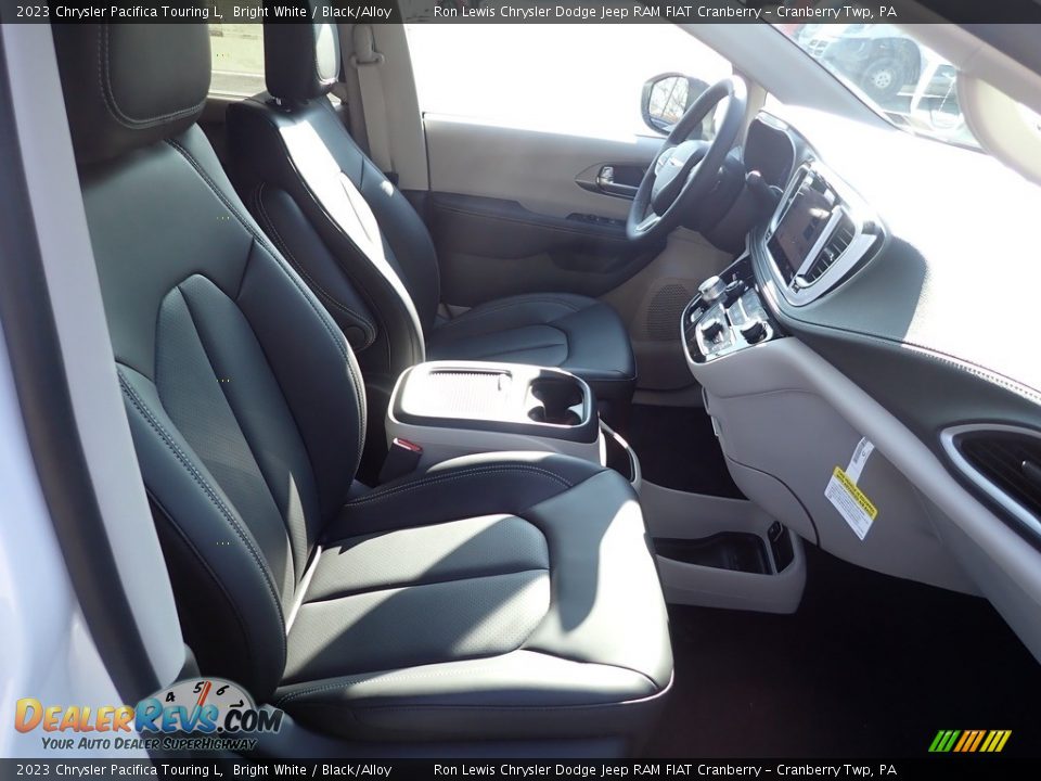 Front Seat of 2023 Chrysler Pacifica Touring L Photo #10