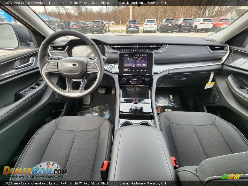 2023 Jeep Grand Cherokee L Laredo 4x4 Bright White / Global Black Photo #5