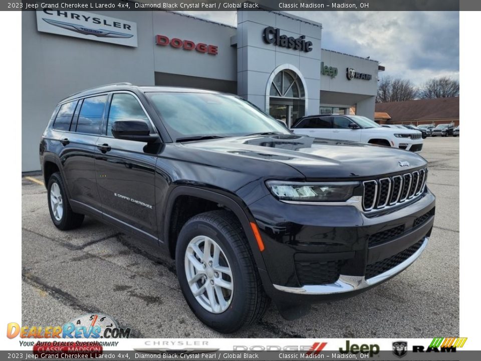 2023 Jeep Grand Cherokee L Laredo 4x4 Diamond Black Crystal Pearl / Global Black Photo #1