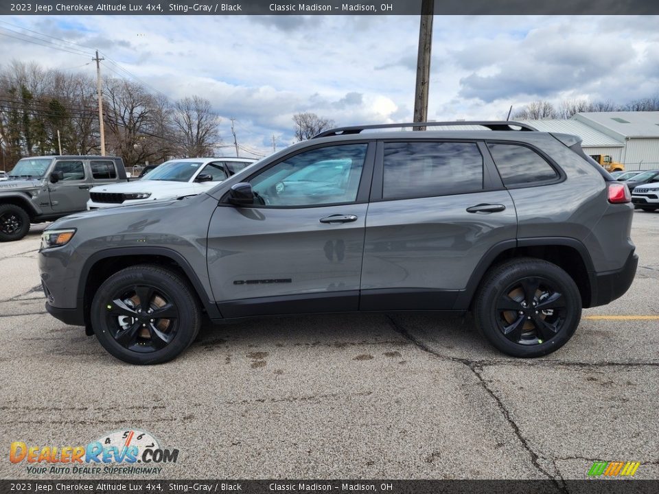 Sting-Gray 2023 Jeep Cherokee Altitude Lux 4x4 Photo #8
