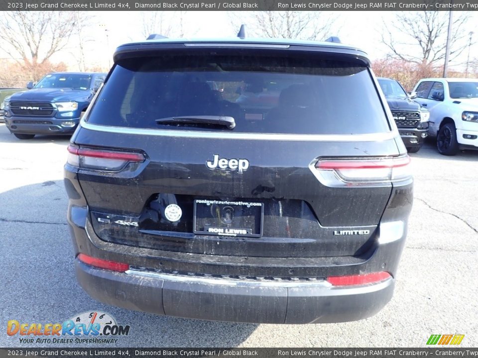 2023 Jeep Grand Cherokee L Limited 4x4 Diamond Black Crystal Pearl / Global Black Photo #5