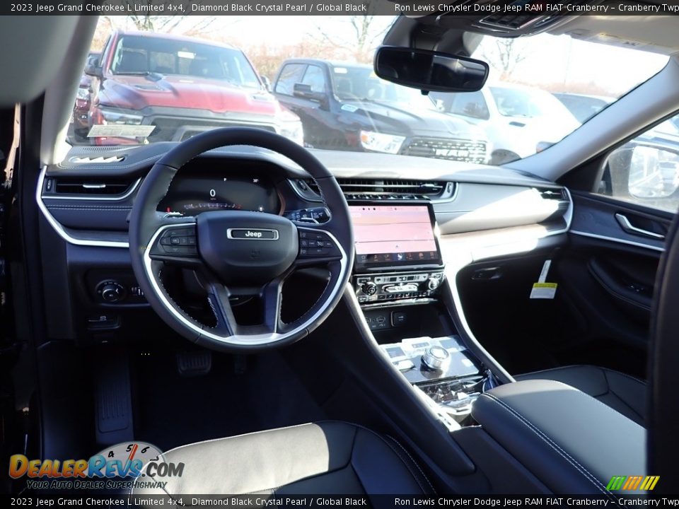 2023 Jeep Grand Cherokee L Limited 4x4 Diamond Black Crystal Pearl / Global Black Photo #13