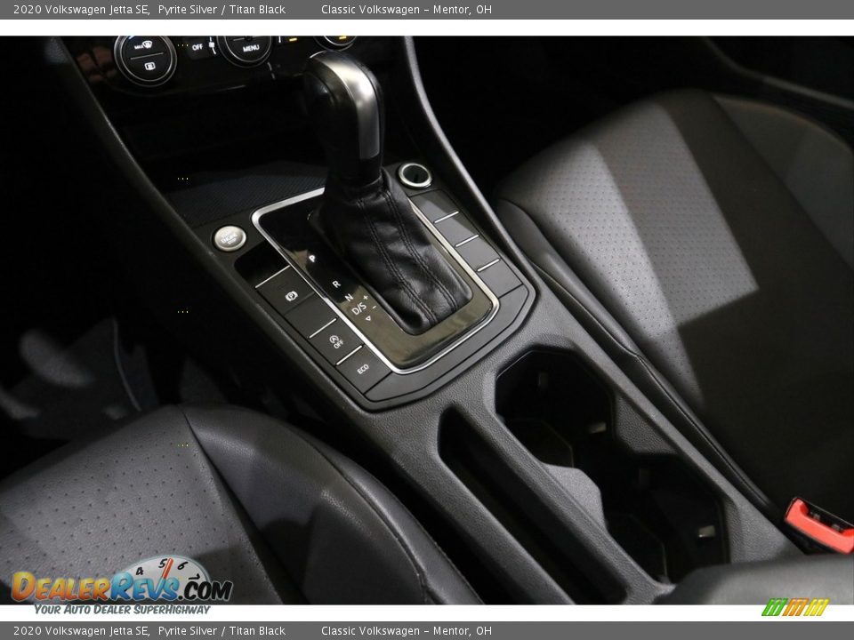 2020 Volkswagen Jetta SE Shifter Photo #13