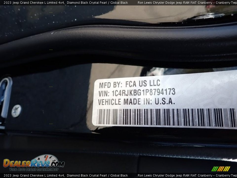 2023 Jeep Grand Cherokee L Limited 4x4 Diamond Black Crystal Pearl / Global Black Photo #20