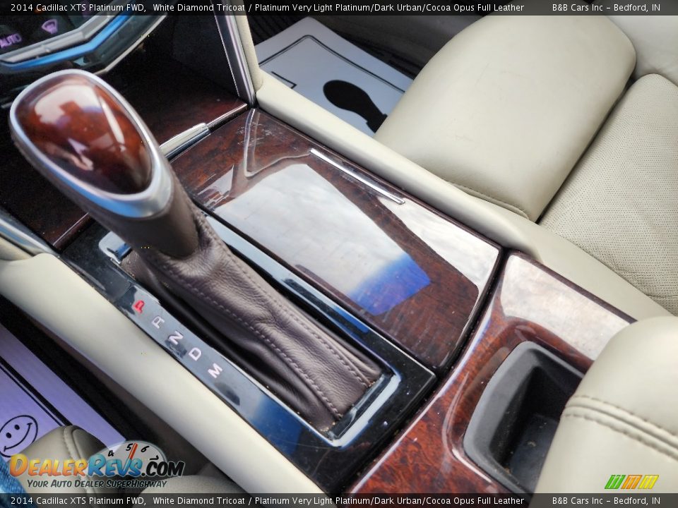 2014 Cadillac XTS Platinum FWD Shifter Photo #19